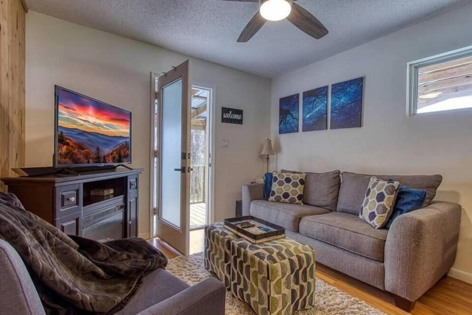 Moonlight Cottage - Your Romantic & Scenic Escape Sevierville Exterior foto